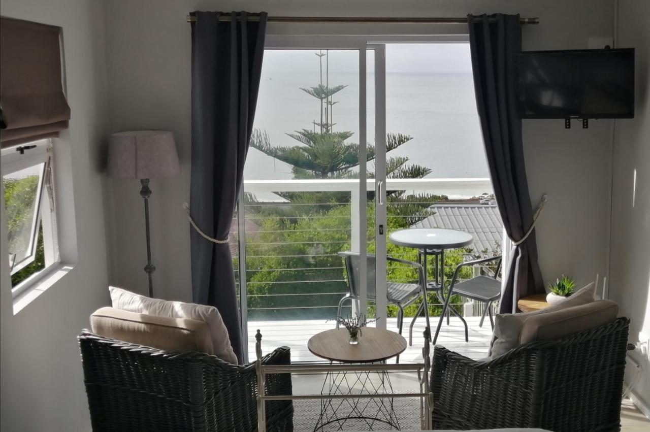 De La Hilcremat Hotel Simon's Town Exterior photo