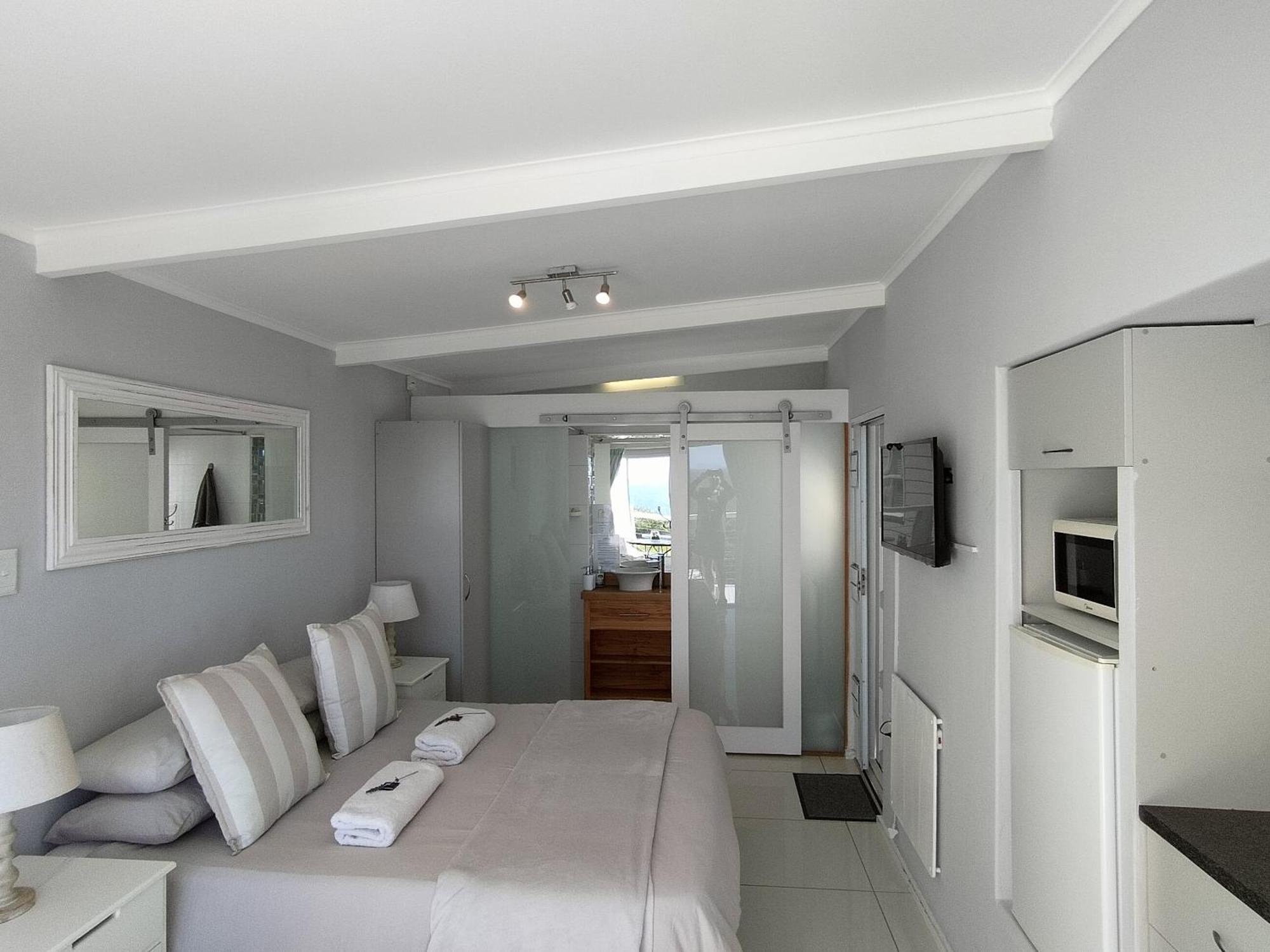De La Hilcremat Hotel Simon's Town Room photo