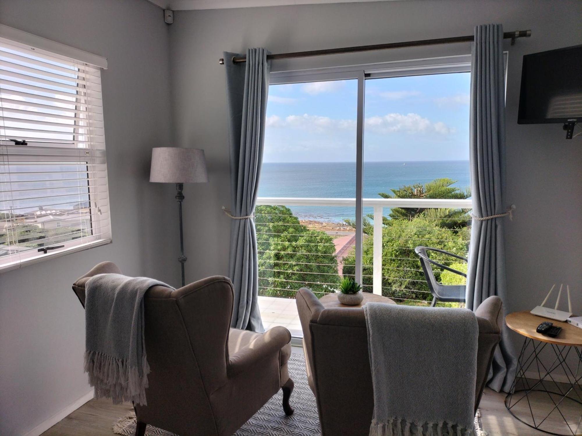 De La Hilcremat Hotel Simon's Town Room photo