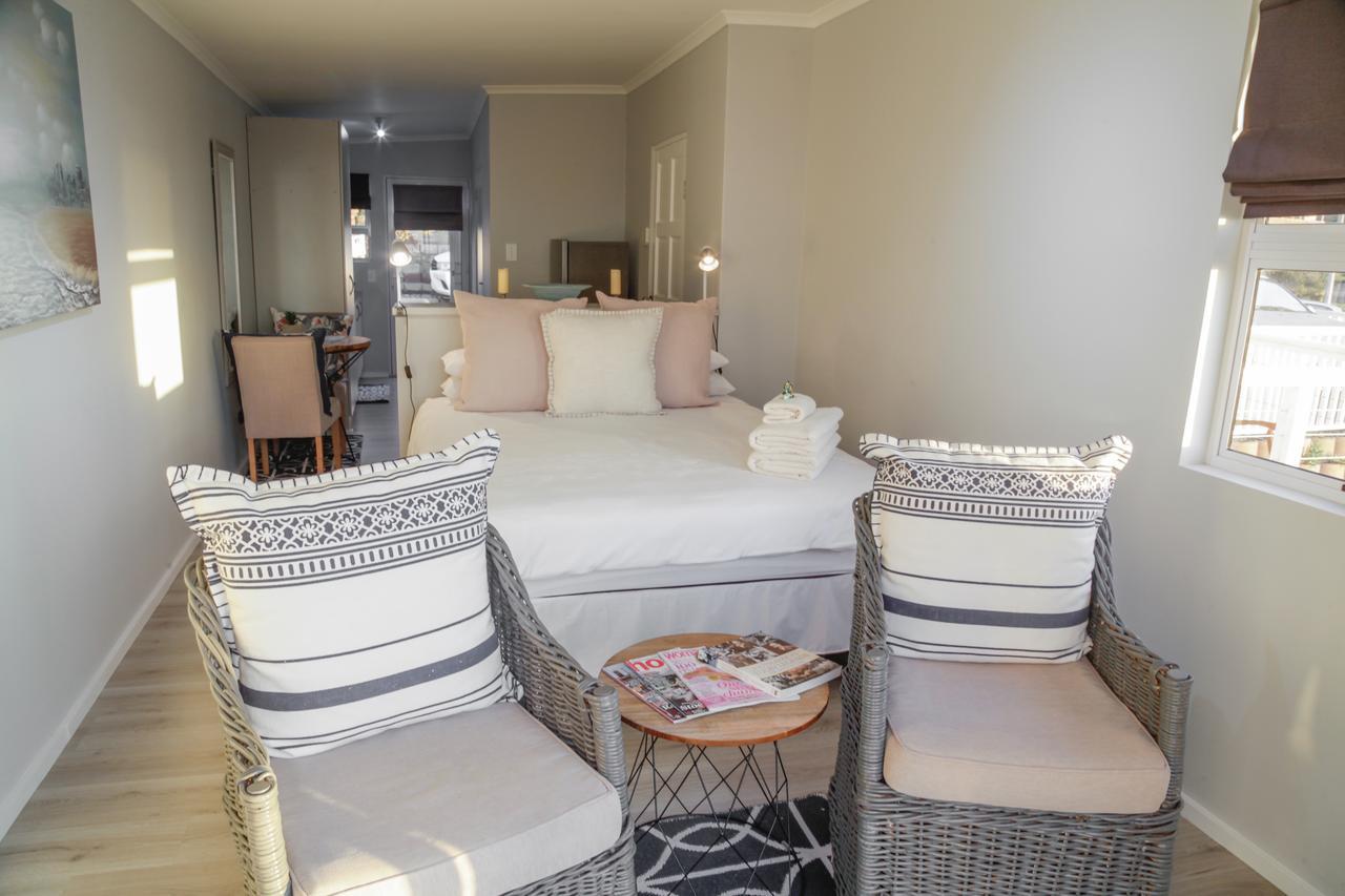 De La Hilcremat Hotel Simon's Town Exterior photo